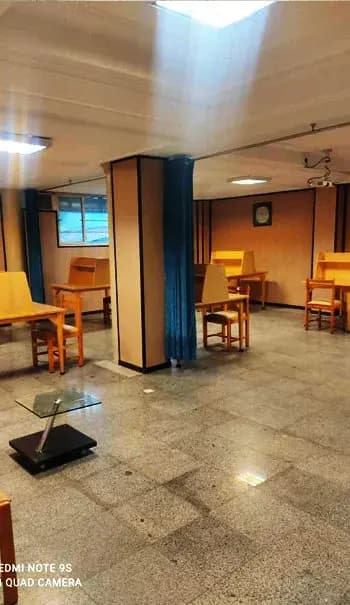 مدرسه مهرآیین، نمایی از مدرسه