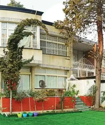 مدرسه شایستگان رازی، نمای بیرونی ساختمان مدرسه ی شایستگان رازی
