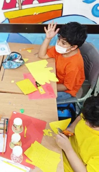 مدرسه  سلام یاسین، تصویری از فعالیت های کلاسی 