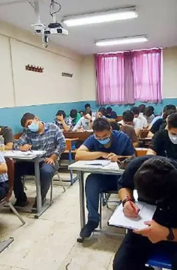 مدرسه علامه طباطبایی واحد کارگر شمالی، تصویر کلاس درس دبیرستان دوره دوم علامه طباطبایی شعبه کارگر