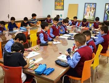 مدرسه علامه طباطبایی، دانش آموزان در علامه طباطبایی چه مباحثی را فرا میگیرند؟