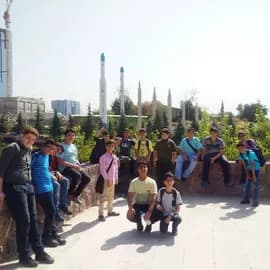 مدرسه پویش آگاهان، عکس یادگاری در دبیرستان پویش آگاهان