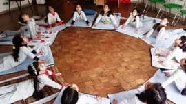 مدرسه مهرآسا، کلاس یوگا در مدرسه ی دخترانه ی مهرآسا